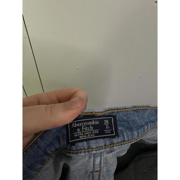 Abercrombie Fitch Jeans Womens 2 Short Ultra High Rise Mom Jeans Light Wash - Picture 10 of 10
